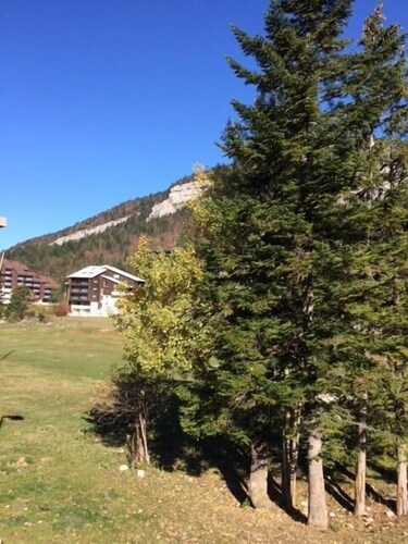 Wifi, pied des pistes de ski, 1er étage, balcon, télévision, 30m², Villard de Lans