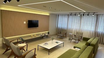 Family Apartment | Living area | TV