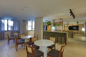 Dining - TrevizZo Handy Paraiso (São Paulo)