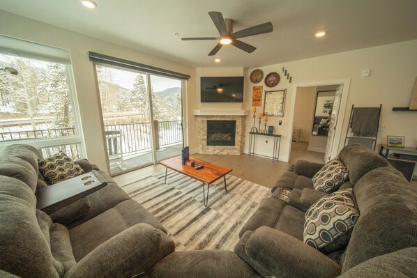 Smart TV, chimenea