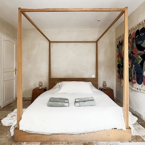 2 chambres, fer et planche Ă repasser, Wi-Fi, literie fournie