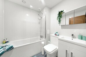Apartment | Bathroom