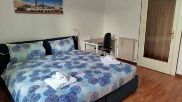 2 sovrum, strykjärn/strykbräda, wi-fi och sängkläder