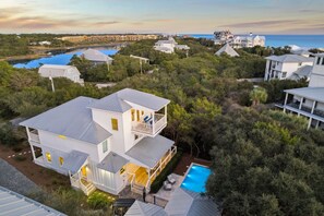 المنشأة من الخارج