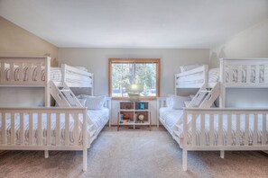 3 bedrooms, free WiFi, bed sheets