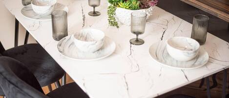 تناول الطعام