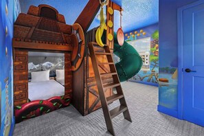 Children’s area - Villa Tropicale | Prime getaway w/ cozy BRs, lux LR/DR & PVT pool - near airport (Orlando)