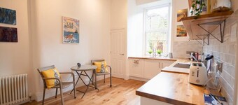 Stylish West End Apartment in Glasgow