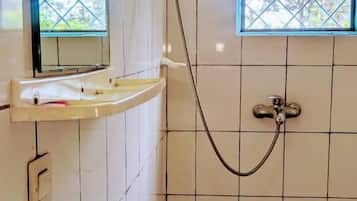 Basic Single Room | Free WiFi