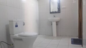 Standard-Einzelzimmer | Badezimmer