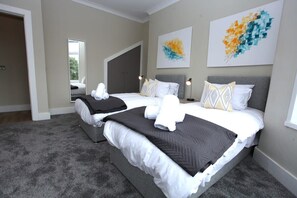 3 Schlafzimmer, Bügeleisen/Bügelbrett, Reisekinderbett, WLAN