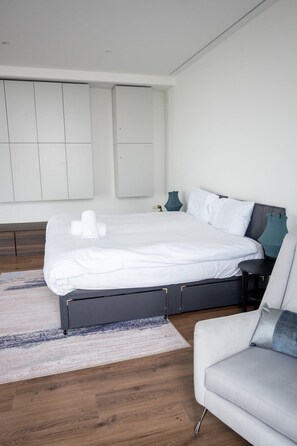 3 bedrooms, iron/ironing board, travel crib, WiFi