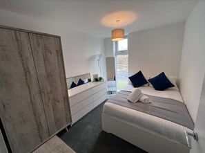 2 Schlafzimmer, Bügeleisen/Bügelbrett, Reisekinderbett, WLAN