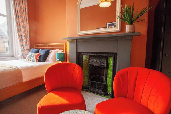 3 bedrooms, iron/ironing board, travel crib, WiFi