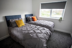 Apartment | 3 Schlafzimmer, kostenloses WLAN, Bettwäsche
