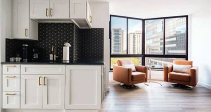 Deluxe Larimer Square Retreat | Walk Everywhere!