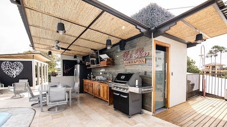 Área de parrillas y picnic