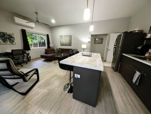 Luxury Villa Pool & King Bed NEW- Majestic