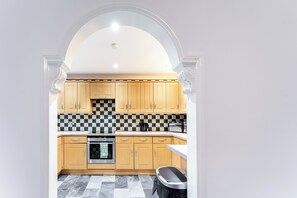 獨棟房屋 | 私人廚房 | 電冰箱、微波爐、烤箱、爐台