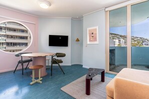 Smart TV 43 pulgadas con canales de televisión vía satélite