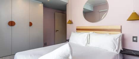 Deluxe-Apartment, Balkon | 1 Schlafzimmer, Bettwäsche aus ägyptischer Baumwolle