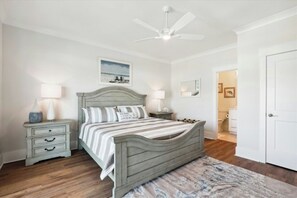 5 bedrooms, free WiFi, bed sheets