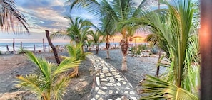 Beach/ocean view - Somar Surf lodge (León)