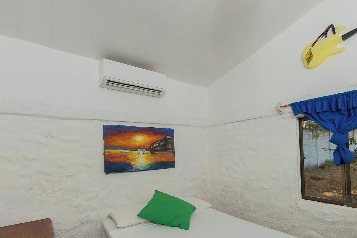 Basic Shared Dormitory, Mixed Dorm