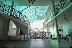 Living area - Hotel Real Santa Rosa (Morelia)