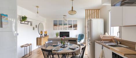 Frigorifero, microonde, forno, lavastoviglie