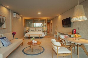 Pillow-top beds, minibar, in-room safe, individually decorated - Saline Taíba Boutique Beach Hotel (São Gonçalo do Amarante)