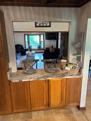 Interior - Spacious 3 Bedroom House with Guest House, Large Outdoor Space & Private Dock (Heber Springs)