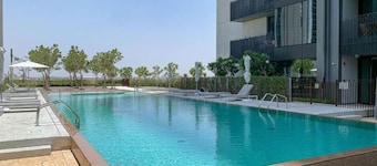 Creek Gate - Stunning Two Bedroom in Creek Harbour