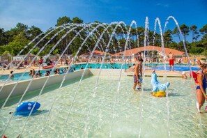 Pool - ZEcamping 4* animé 500m plage espace aquatique locatif clim 28m2 (Seignosse)