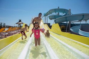 Pool - ZEcamping 4 étoiles animé toboggans pet friendly mobil-home clim 36m2 (Perols)