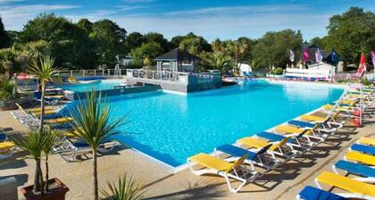 ZEcamping 4* piscine couverte toboggans locatif 28m2 6 pers