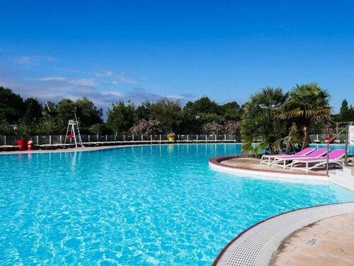 ZEcamping 4 étoiles piscine couverte club enfant locatif 28m2 8 pers