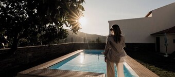Casa de Xisto - A cozy house surrounded by the vineyard terraces of the Douro. 