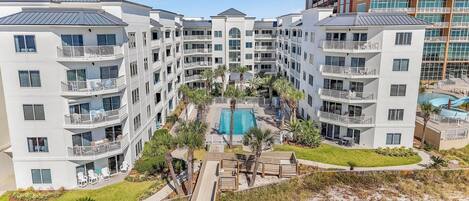 المنشأة من الخارج