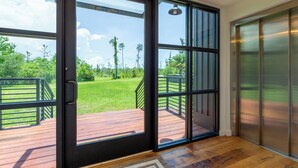 Unclassified image, 5 of 50, button - A Luxury Bayfront Retreat with a Resort-Style Pool & Private Dock (Panama City)