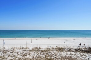 Accommodatie ligt op het strand
