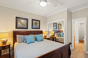 2 slaapkamers, een strijkplank/strijkijzer, gratis wifi, beddengoed