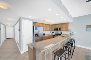 Fridge, microwave, oven, stovetop - 🐬Gorgeous Gulf and Lagoon Views | Walk to Beach | Outdoor Pool | Sanibel 1105🐬 (Gulf Shores)