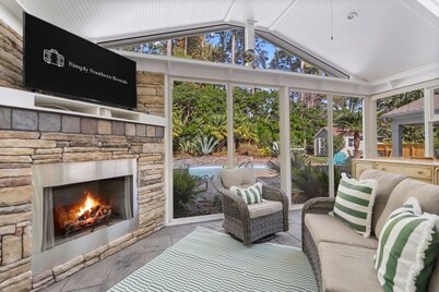 The Raleigh Resort House w/ pool+hot tub+ game room