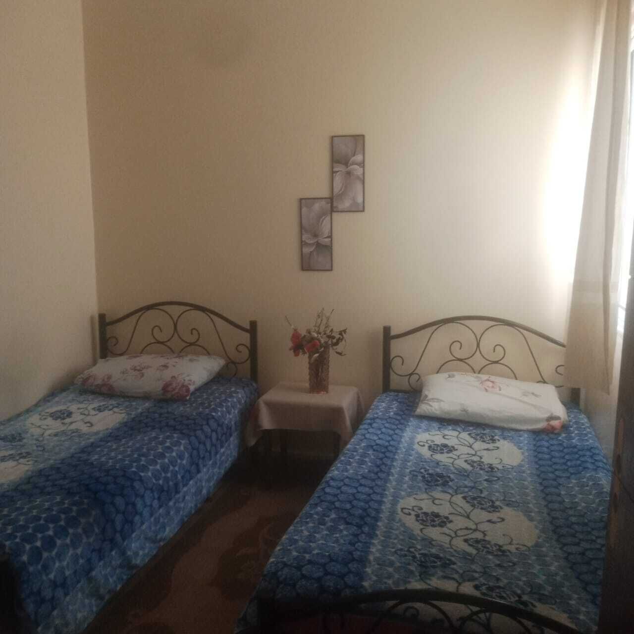 2 室のベッドルーム、デスク、アイロン / アイロン台、WiFi (無料)