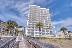 Property grounds - ⭐Gulf Front with Gorgeous Views | Great Amenities | Tradewinds 1307⭐ (Orange Beach)