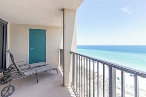 Property grounds - ⭐Wind Drift 702E | Gulf Front with Gorgeous Views | Walk to Beach⭐ (Orange Beach)