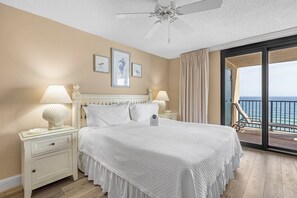 2 عدّة غرف نوم ومكواة/لوح كي وواي فاي مجانًا وملاءات أسرّة