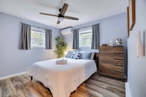 4 Schlafzimmer, Bügeleisen/Bügelbrett, Reisekinderbett, WLAN