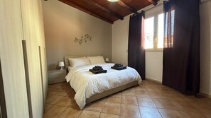 2 bedrooms, iron/ironing board, travel crib, free WiFi